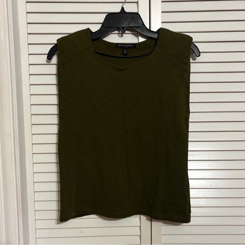 Banana Republic Dark Olive Muscle Tee